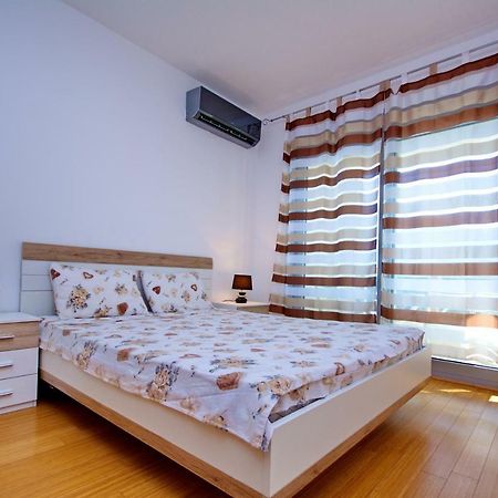 Apartment Dobrota Kotor Buitenkant foto