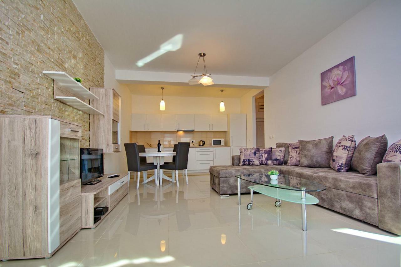 Apartment Dobrota Kotor Buitenkant foto