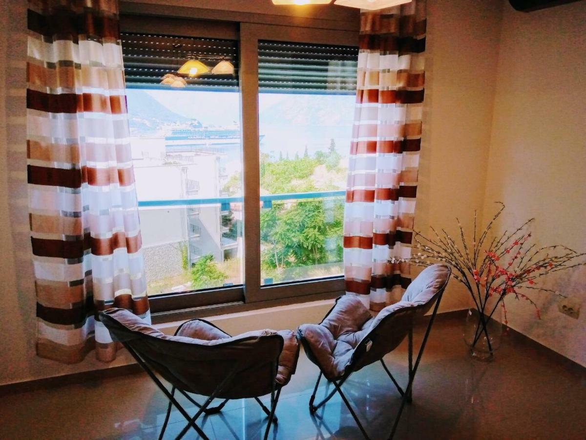 Apartment Dobrota Kotor Buitenkant foto
